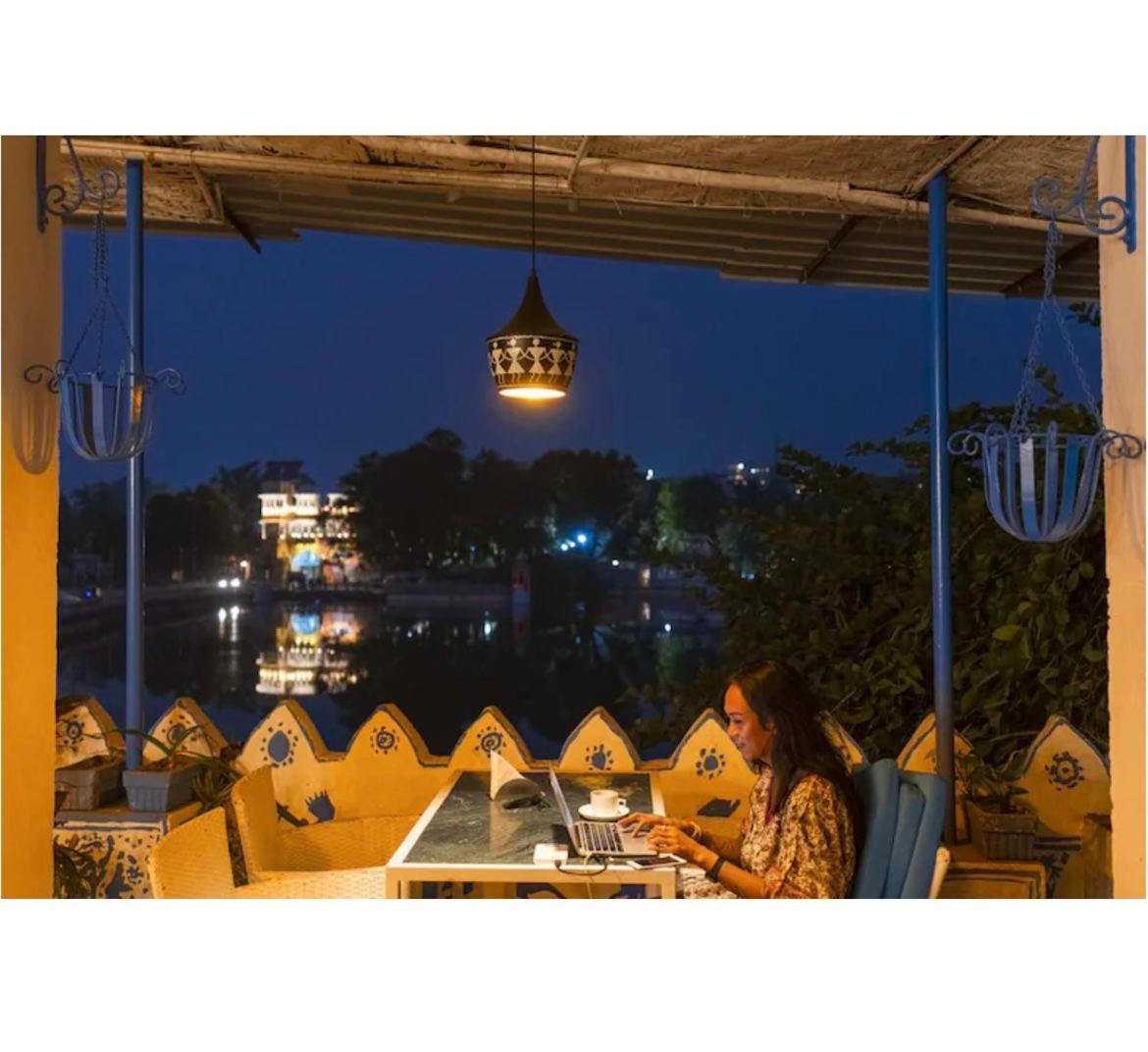Unplanned Hostel Udaipur Exteriör bild