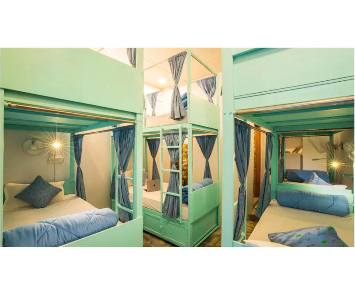 Unplanned Hostel Udaipur Exteriör bild