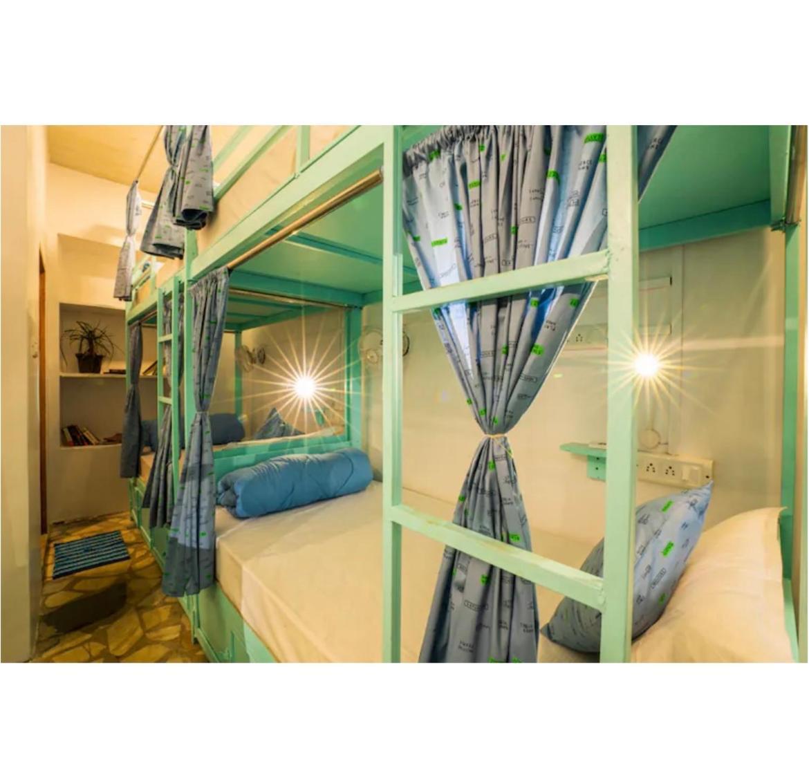 Unplanned Hostel Udaipur Exteriör bild